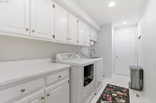 2936 Dogwood Dr S, Salem, OR 97302 - Photo 27