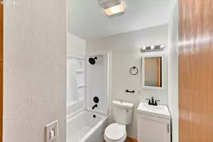 3650 Edgewood Dr, North Bend, OR 97459 - Photo 15