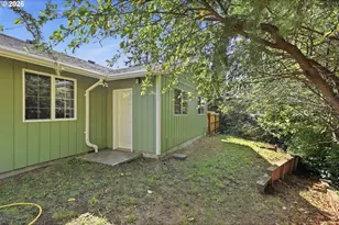 3650 Edgewood Dr, North Bend, OR 97459 - Photo 29