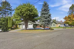 3650 Edgewood Dr, North Bend, OR 97459 - Photo 39