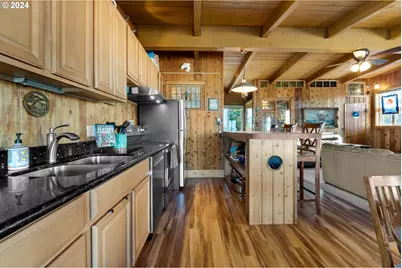 1807 N Prom, Seaside, OR 97138 - Photo 15