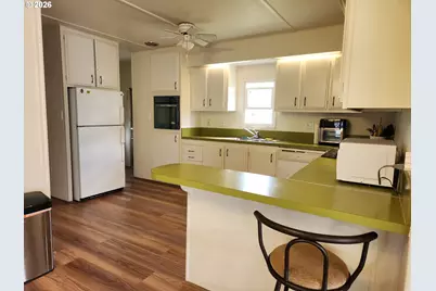 1413 Hawthorne Ave, Reedsport, OR 97467 - Photo 9