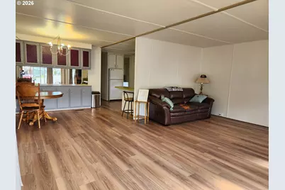 1413 Hawthorne Ave, Reedsport, OR 97467 - Photo 5