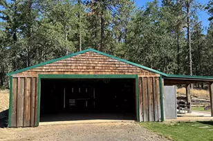 953 Centerville Hwy, Lyle, WA 98635 - Photo 7