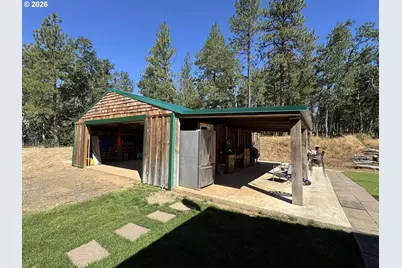 953 Centerville Hwy, Lyle, WA 98635 - Photo 9