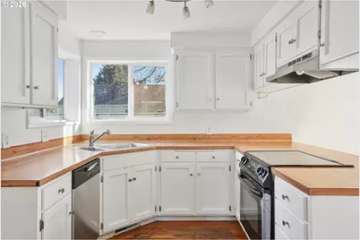 495 Angelee Ct, Lebanon, OR 97355 - Photo 15