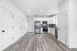 8665 SE Insley St, Portland, OR 97266 - Photo 11