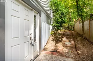 1442 SW 66th Ave, Portland, OR 97225 - Photo 3