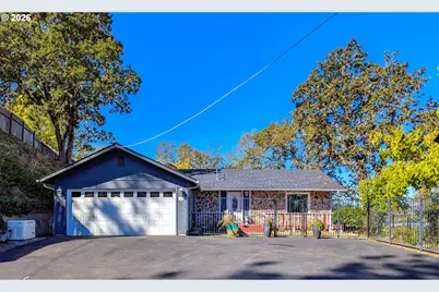 516 SE Colorado Dr, Roseburg, OR 97470 - Photo 1