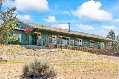 6997 SE Scenic Dr, Prineville, OR 97754 - Photo 1