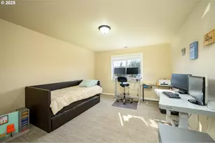 398 SW Mt Mazama St, McMinnville, OR 97128 - Photo 29