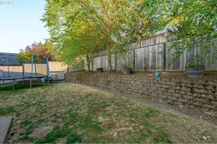 398 SW Mt Mazama St, McMinnville, OR 97128 - Photo 39