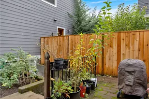4417 N Gantenbein Ave, Portland, OR 97217 - Photo 35