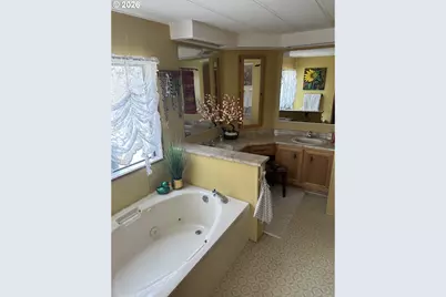 1267 Tucker Rd #22, Hood River, OR 97031 - Photo 15