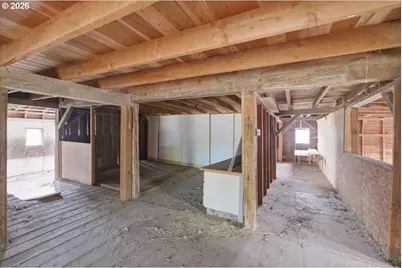 93419 River Rd, Junction City, OR 97448 - Photo 37