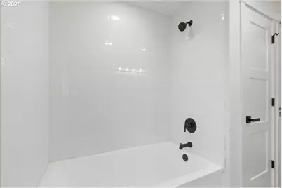 93419 River Rd, Junction City, OR 97448 - Photo 15