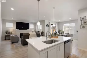 2477 W 8th Ave, Junction City, OR 97448 - Photo 7