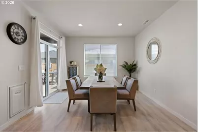 2477 W 8th Ave, Junction City, OR 97448 - Photo 9