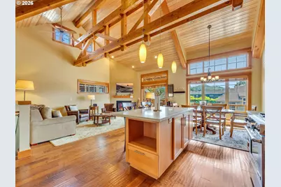 132 E Surfcrest Ave #A2-D, Cannon Beach, OR 97110 - Photo 11