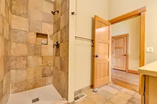 132 E Surfcrest Ave, Cannon Beach, OR 97110 - Photo 25