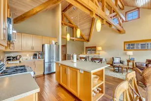 132 E Surfcrest Ave, Cannon Beach, OR 97110 - Photo 13