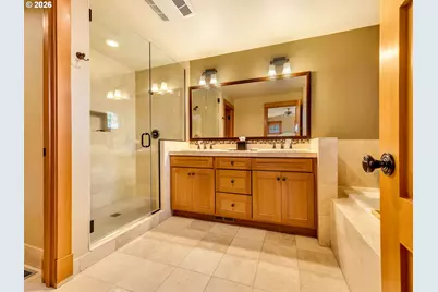 132 E Surfcrest Ave #A2-D, Cannon Beach, OR 97110 - Photo 39