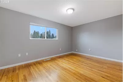 16540 SW Royalty Pkwy, Portland, OR 97224 - Photo 13