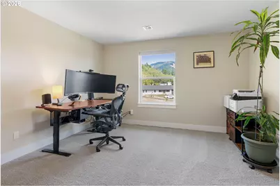 315 NW Wedrick Dr, White Salmon, WA 98672 - Photo 25