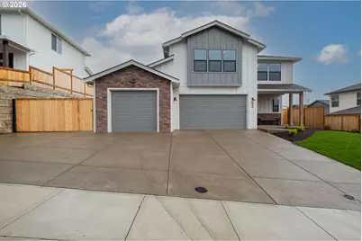 664 NW Crater Lake Dr, Dallas, OR 97338 - Photo 1