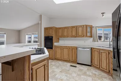 1000 S McKern Ct #123, Newberg, OR 97132 - Photo 19