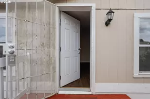 1000 S McKern Ct, Newberg, OR 97132 - Photo 5