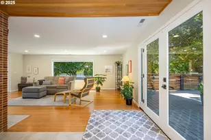 2015 Eastwood Ln, Eugene, OR 97401 - Photo 13