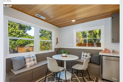 2015 Eastwood Ln, Eugene, OR 97401 - Photo 11