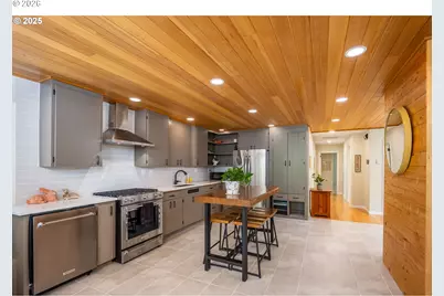 2015 Eastwood Ln, Eugene, OR 97401 - Photo 9