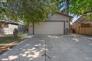 6732 SE 56th Ave, Portland, OR 97206 - Photo 3