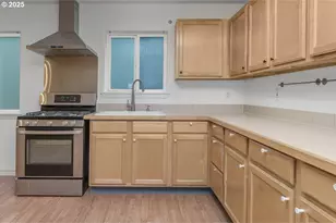 3379 NW Banff Dr, Portland, OR 97229 - Photo 27