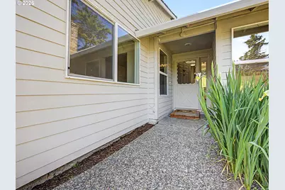 15893 NE Holladay St, Portland, OR 97230 - Photo 5