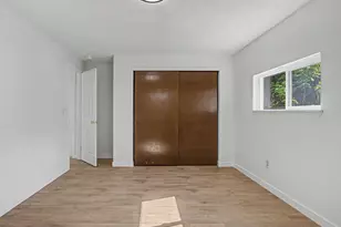 15893 NE Holladay St, Portland, OR 97230 - Photo 33