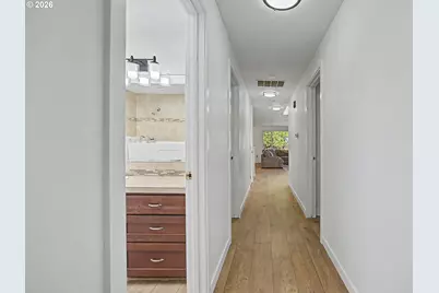 15893 NE Holladay St, Portland, OR 97230 - Photo 21