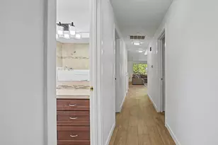 15893 NE Holladay St, Portland, OR 97230 - Photo 21