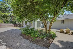 15893 NE Holladay St, Portland, OR 97230 - Photo 39