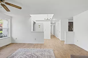 15893 NE Holladay St, Portland, OR 97230 - Photo 15