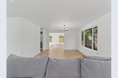 15893 NE Holladay St, Portland, OR 97230 - Photo 9