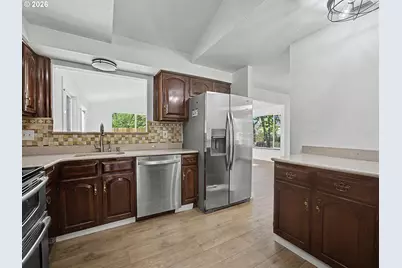 15893 NE Holladay St, Portland, OR 97230 - Photo 17