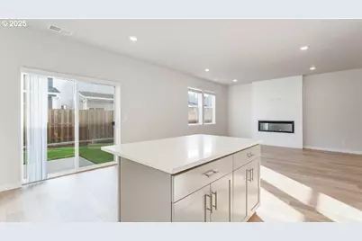 2006 Aspen Ln, Forest Grove, OR 97116 - Photo 11