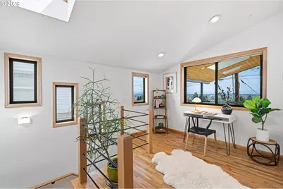 1263 SE 71st Ave, Portland, OR 97215 - Photo 3