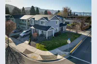 517 Cameo Dr, Hood River, OR 97031 - Photo 3