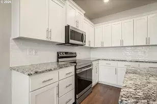 1935 Schneiter Dr, Longview, WA 98632 - Photo 9