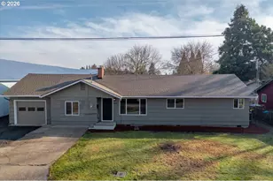 2014 NE Galloway St, McMinnville, OR 97128 - Photo 1
