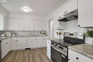 2014 NE Galloway St, McMinnville, OR 97128 - Photo 19